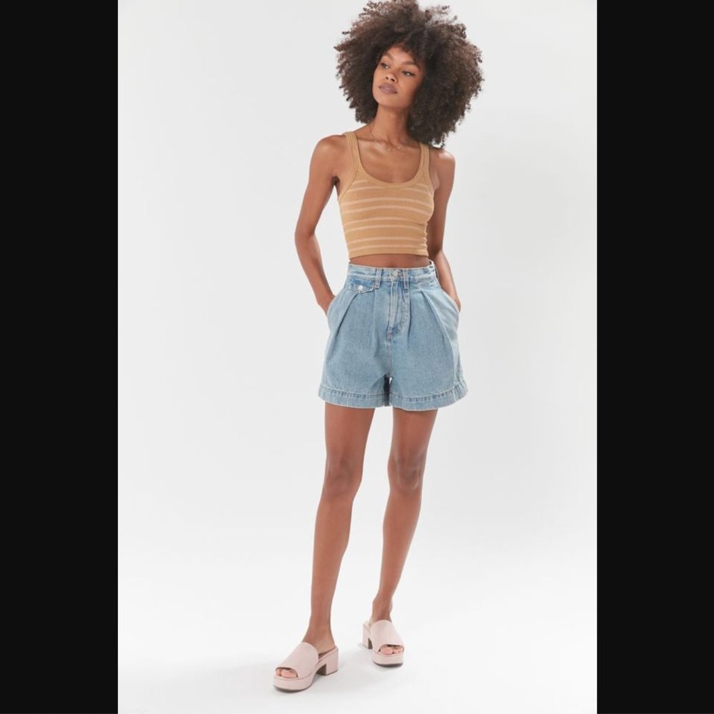 Urban Outfitters (BDG) High Waisted shorts 26